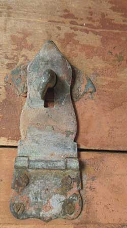 serrurerie-ancienne-a-decaper-miniature